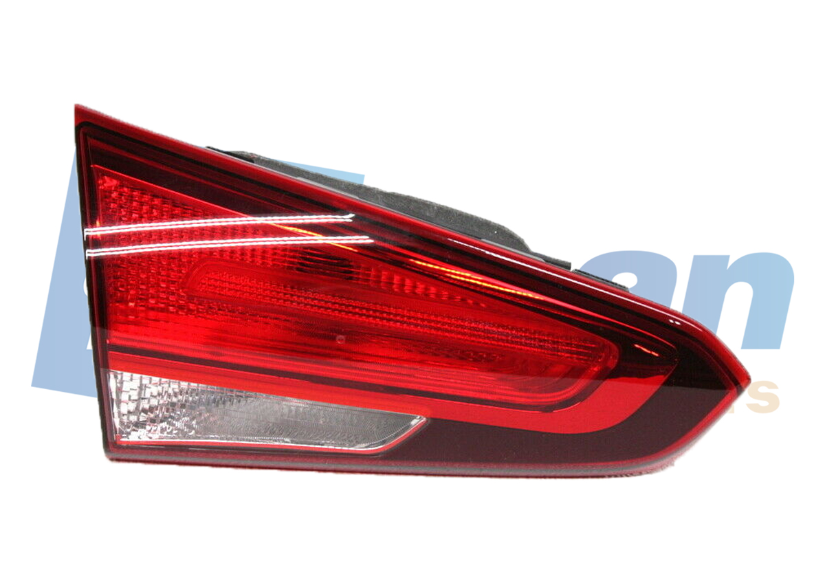 TAIL LAMP INNER(WITH SOCKET) LH